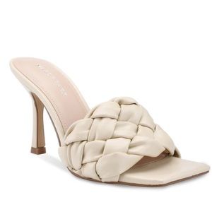 NIB MARC FISHER BRIZO SANDALS Heels Natural Beige Sz 6